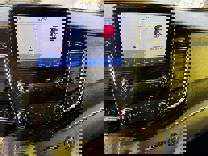 Image Ford TRANSIT/TOURNEO CUSTOM COMBI 320 1.0 125 L1 Tourneo Hybrid Titanium GPS Caméra Carplay 8 places Régul Clim auto Gtie 1 an